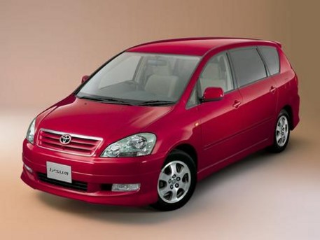 Toyota Ipsum: 4 фото