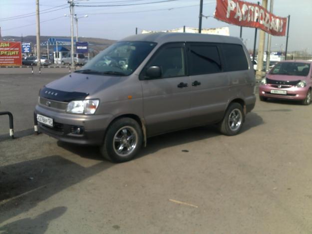 Toyota Lite Ace: 12 фото