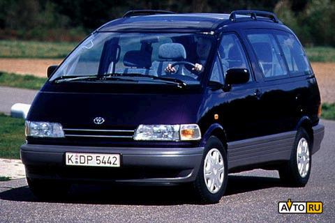 Toyota Previa: 7 фото