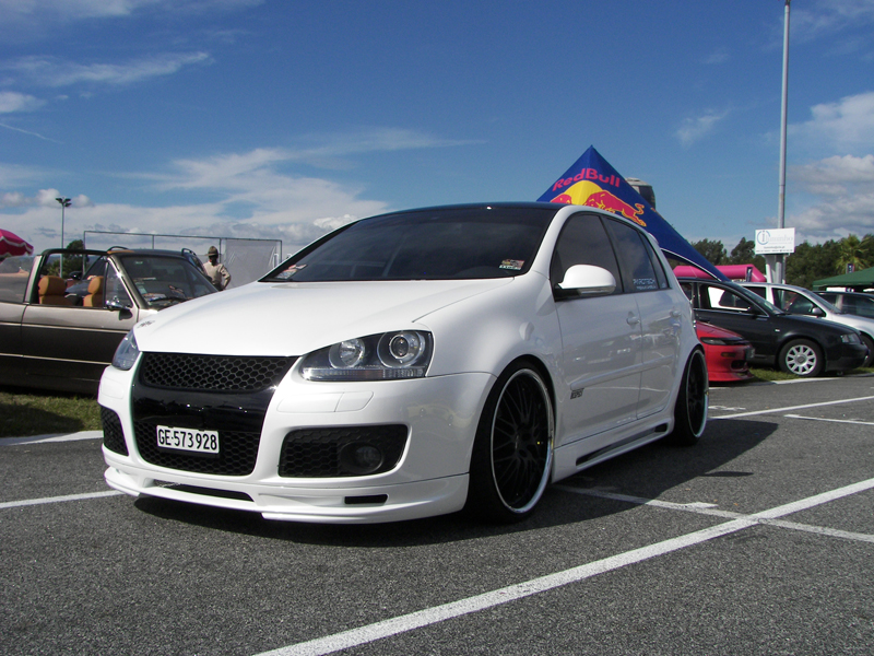 Volkswagen Golf GTI: 10 фото