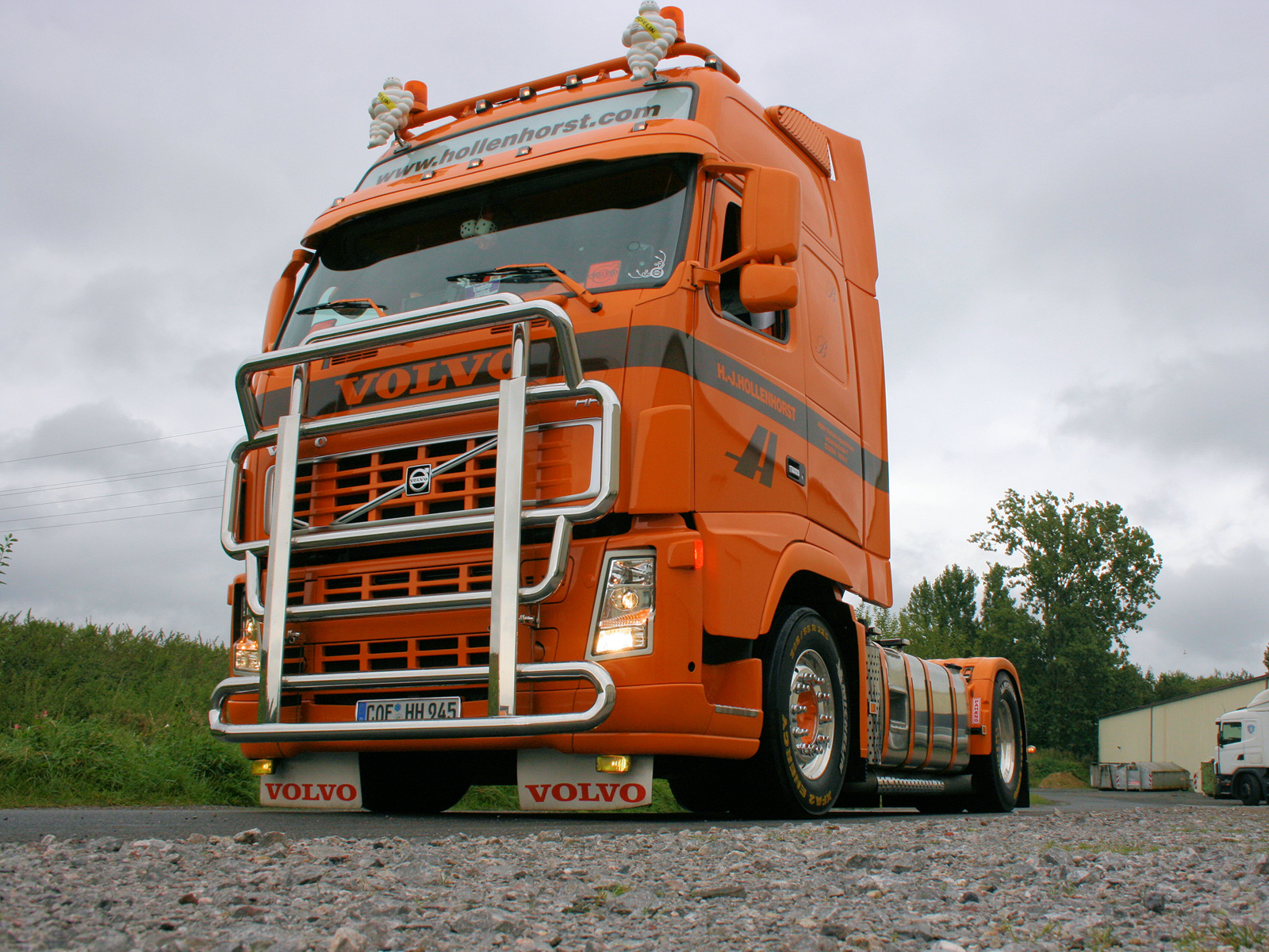 Volvo FH: 3 фото